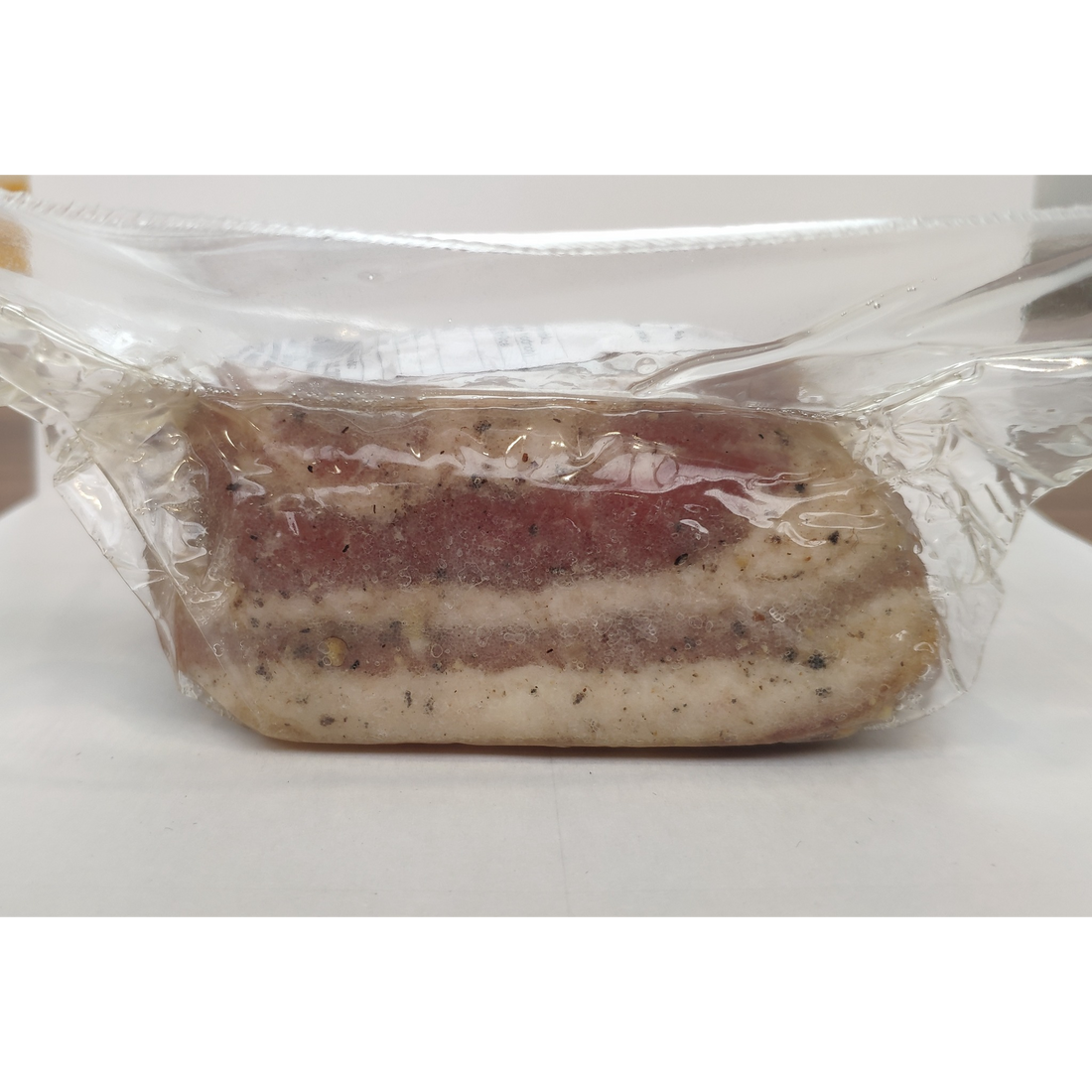 ks-bucek-veprovy-v-marinade-300g-2-2080x2080.png