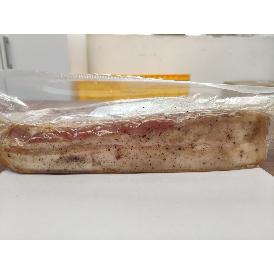 ks-bucek-veprovy-s-cesnekem-v-marinade-1-1kg-2080x2080.png